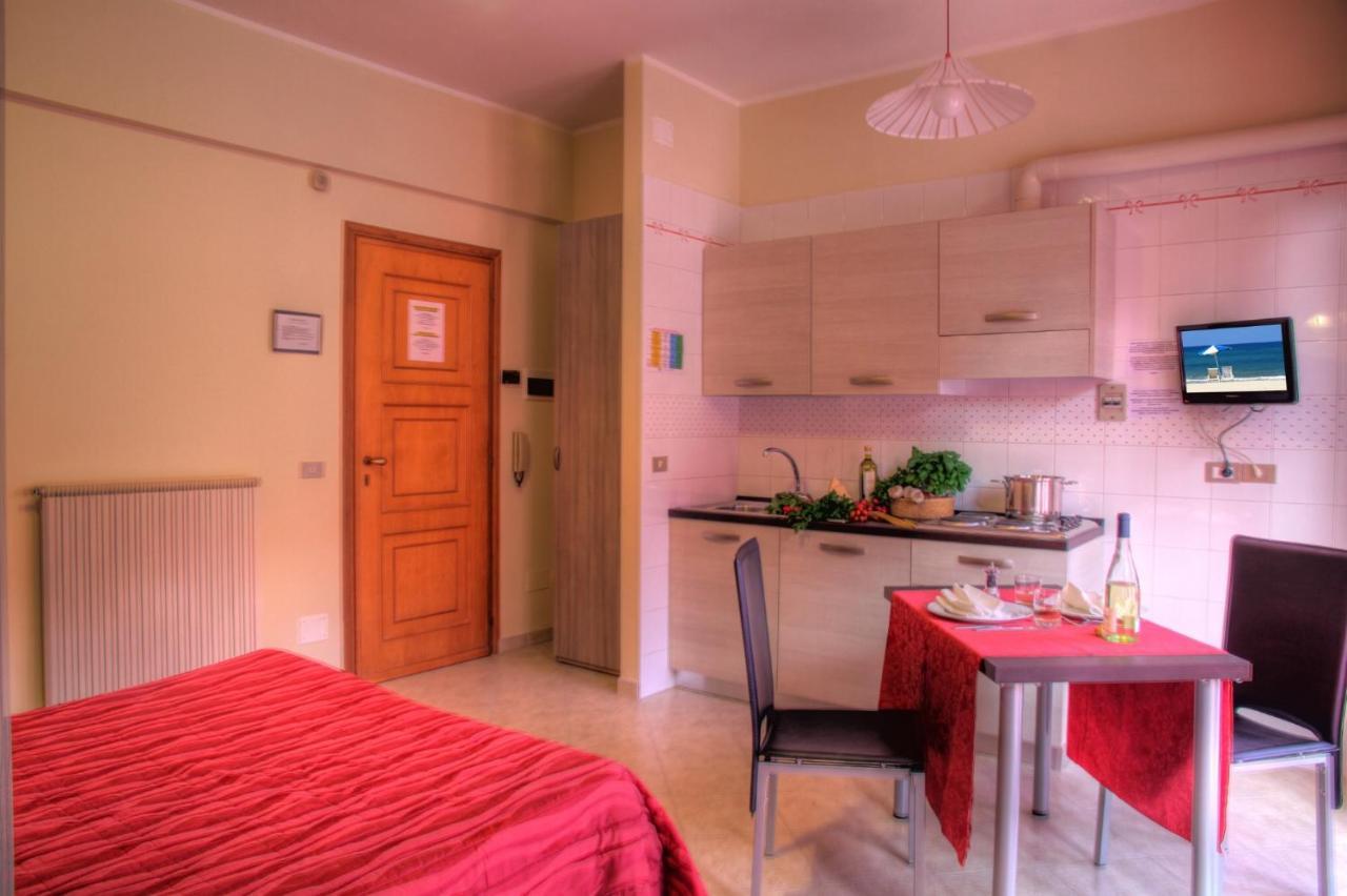 Residence Bellevue Apartments Pietra Ligure Exterior photo